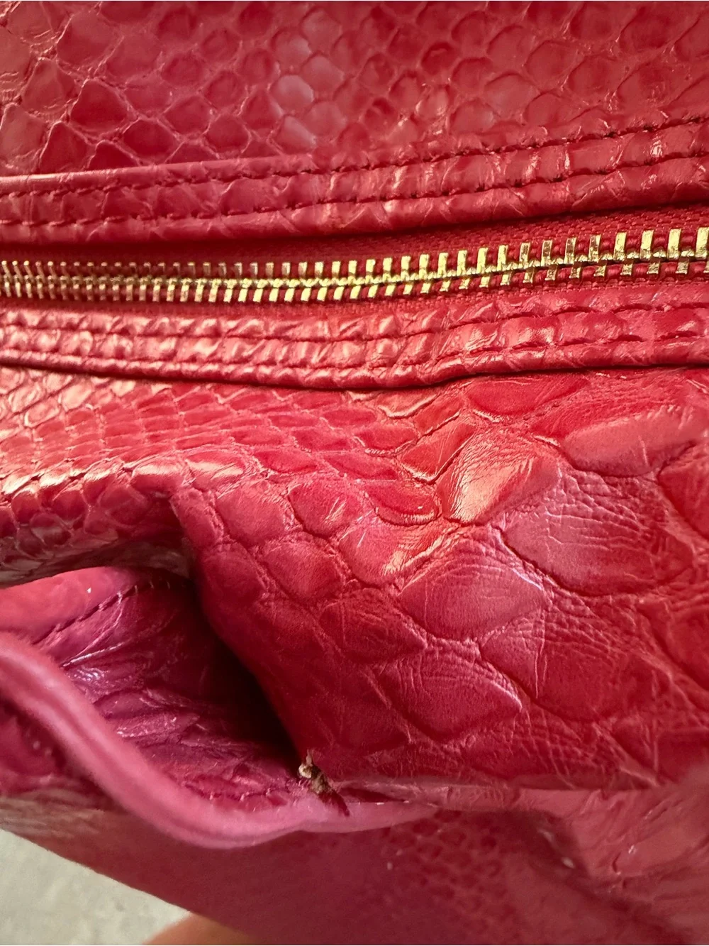 Lulu Dharma pink vegan snake weekend bag  - Luxe Textured Finish